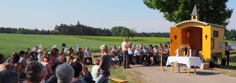 Gottesdienste mit den Schäferwagenkirchen