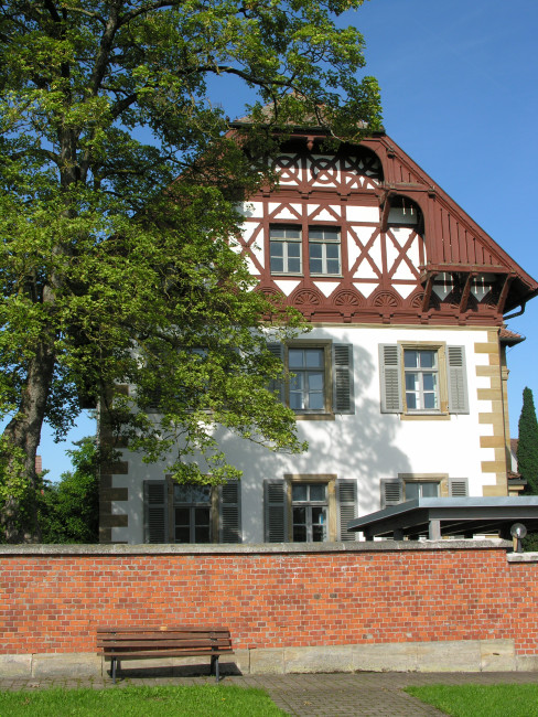 Außenansicht des Pfarrhauses Dittenheim